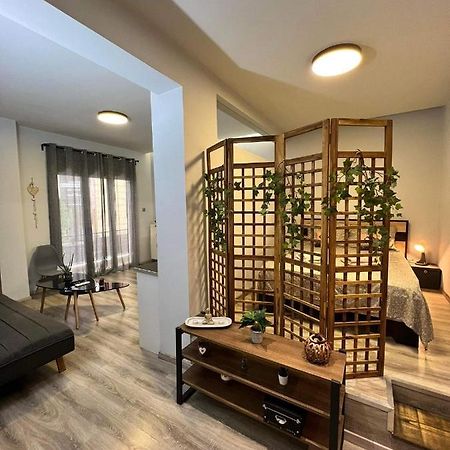 Sweet & Modern Flat At The Center Of Athens Exterior photo